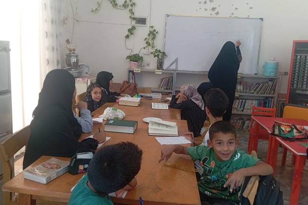 وقتی کتابخانه‌های  عمومی گناباد به بوستان هنر و قرآن تبدیل شدند