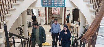 بازدید سیامک محبوب؛ معاون توسعه و ترویج کتابخوانی نهاد کتابخانه‌ها از کتابخانه شهید باهنر