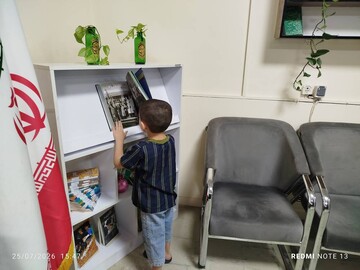 روز نخست و آغاز فعالیت‌های فرهنگی و خدماتی موکب «حسینیه کتاب» در مهران برای استقبال از زائران اربعین