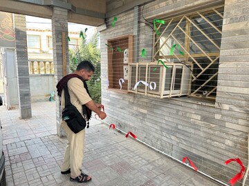 موج استقبال زائران از برنامه‌های فرهنگی «حسینیه کتاب» در دومین روز از استقرار در مهران