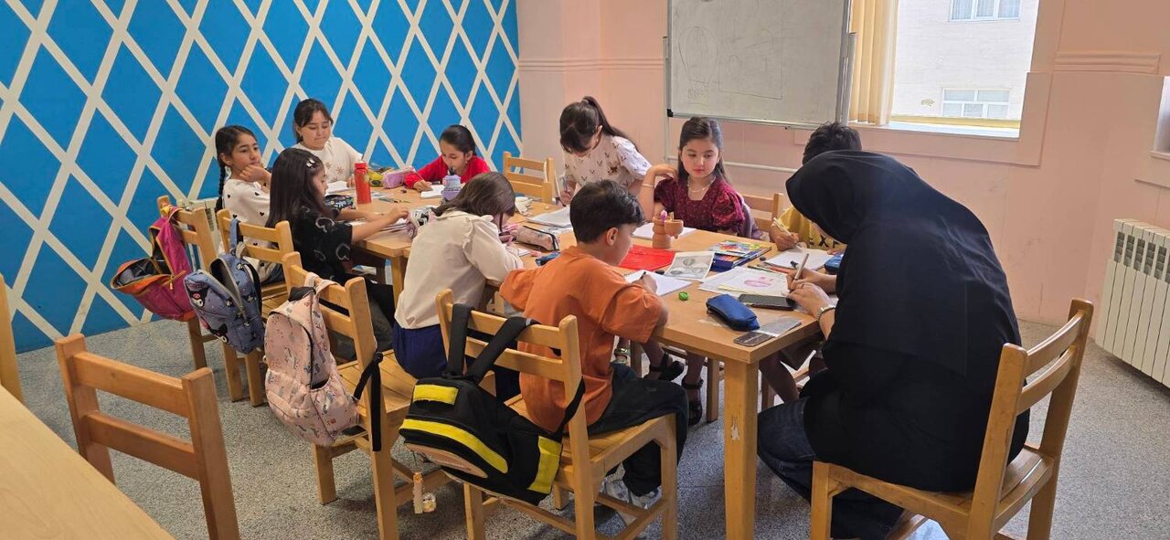 تنوع کارگاههای علمی، ادبی و هنری در کتابخانه موسوی گلشهر برای کودکان و نوجوانان