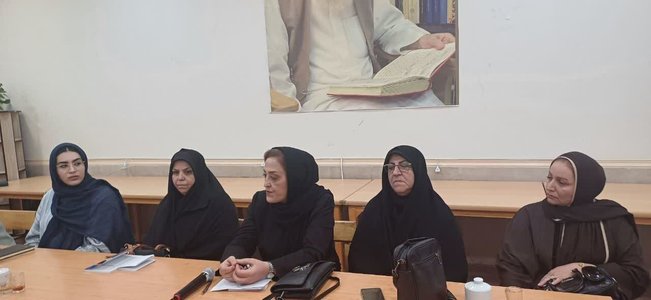 هفتمین «قرار کتابخوانی» در کتابخانه پانزده خرداد شهرستان پیشوا