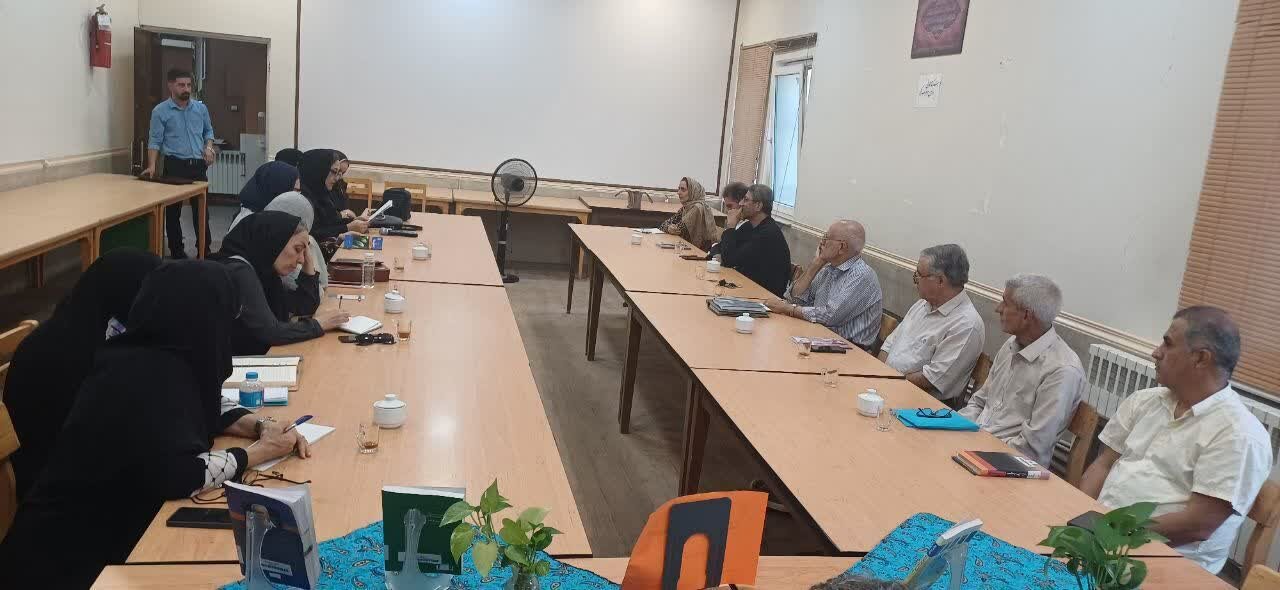 &nbsp;هفتمین «قرار کتابخوانی» در کتابخانه پانزده خرداد شهرستان پیشوا