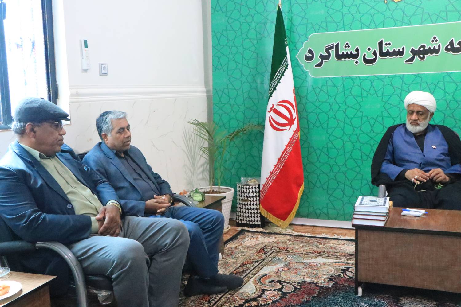 توسعه زیرساخت‌های کتابخانه‌ای و عدالت فرهنگی؛ محور سفر مدیرکل کتابخانه‌های عمومی هرمزگان به بشاگرد