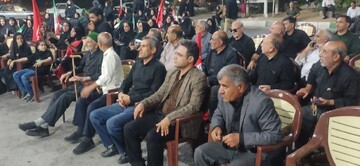 تجدید میثاق کارکنان اداره‌کل کتابخانه‌های عمومی لرستان با آرمان‌های انقلاب اسلامی