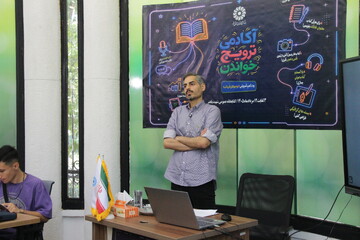 اصلان مشهدی، استاد فنون نویسندگی/ روز سوم آکادمی ترویج خواندن