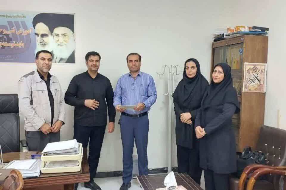 مشارکت فعال کتابخانه‌های عمومی ازنا در نشست هم‌افزایی برای توانمندسازی جامعه در هفته ملی مهارت