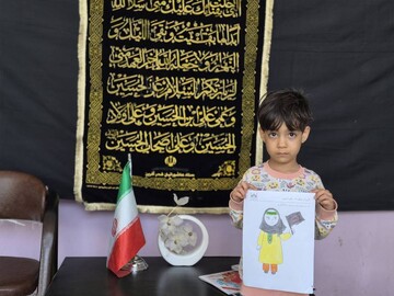 نبض فرهنگ در مسیر زائران؛ موکب «حسینیه کتاب» مهران میزبان دل‌نوشته‌ها و یادمان شهدای مقاومت
