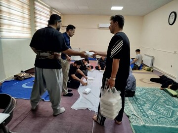 نبض فرهنگ در مسیر زائران؛ موکب «حسینیه کتاب» مهران میزبان دل‌نوشته‌ها و یادمان شهدای مقاومت
