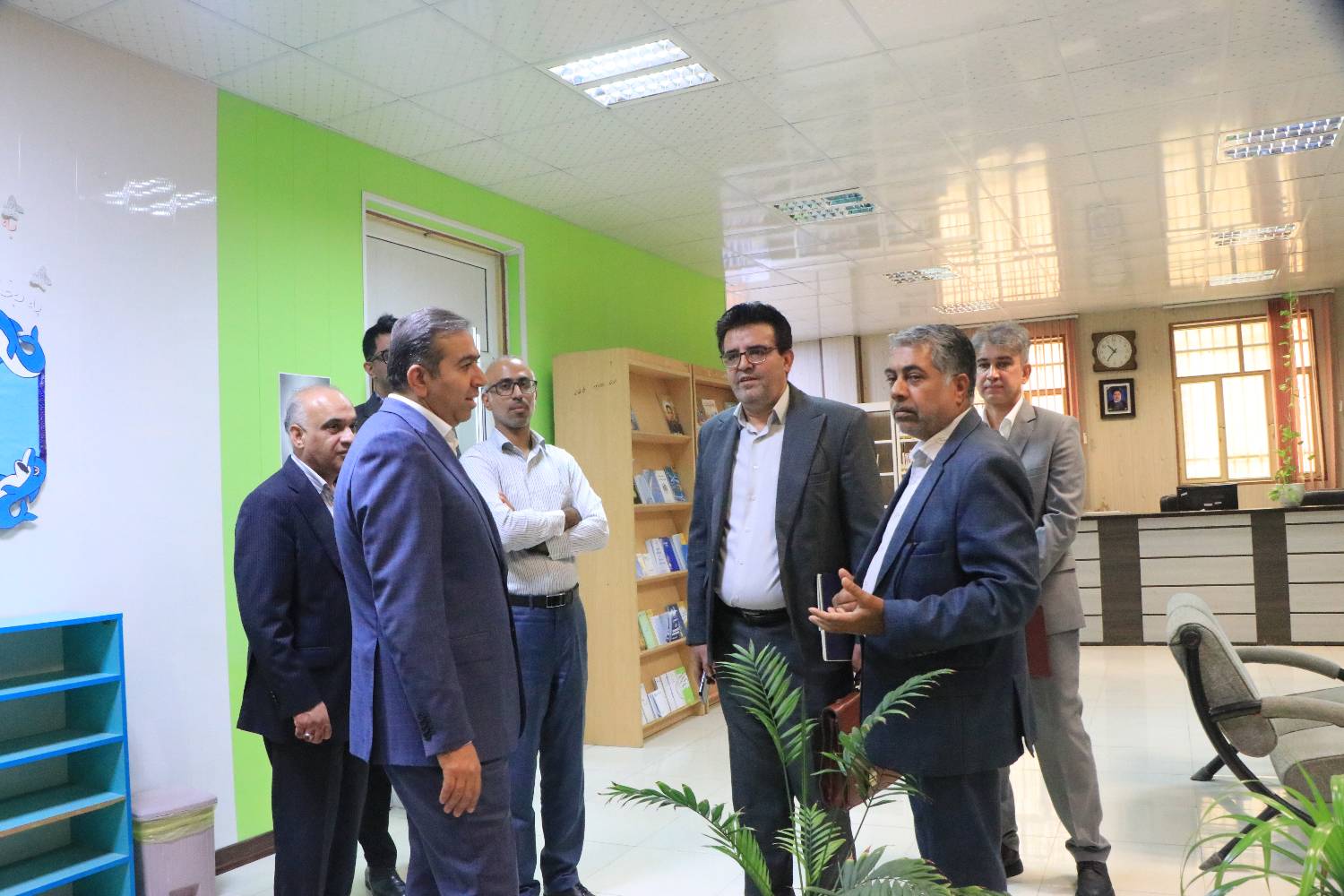 دیدار مدیران کل اقتصاد و دارایی و کتابخانه‌های عمومی هرمزگان با محوریت رفع نیازهای کتابخانه‌ها
