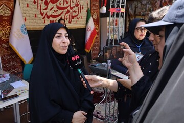 پوشش گسترده رسانه‌ای از موکب «کتاب حسینی» در مرز تمرچین؛ مدیرکل کتابخانه‌های عمومی استان از برنامه‌های فرهنگی این موکب گفت
