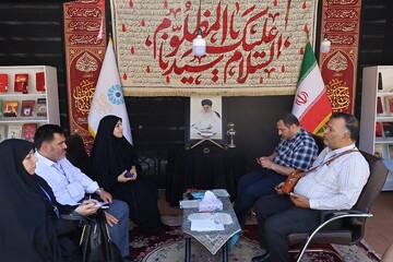پوشش گسترده رسانه‌ای از موکب «کتاب حسینی» در مرز تمرچین؛ مدیرکل کتابخانه‌های عمومی استان از برنامه‌های فرهنگی این موکب گفت