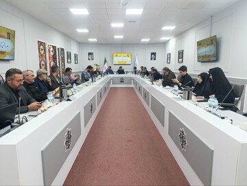جلسه انجمن کتابخانه های عمومی قم