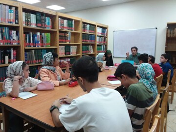 چهارمین جلسه کارگاه داستان‌نویسی در کتابخانه پانزده خرداد پیشوا