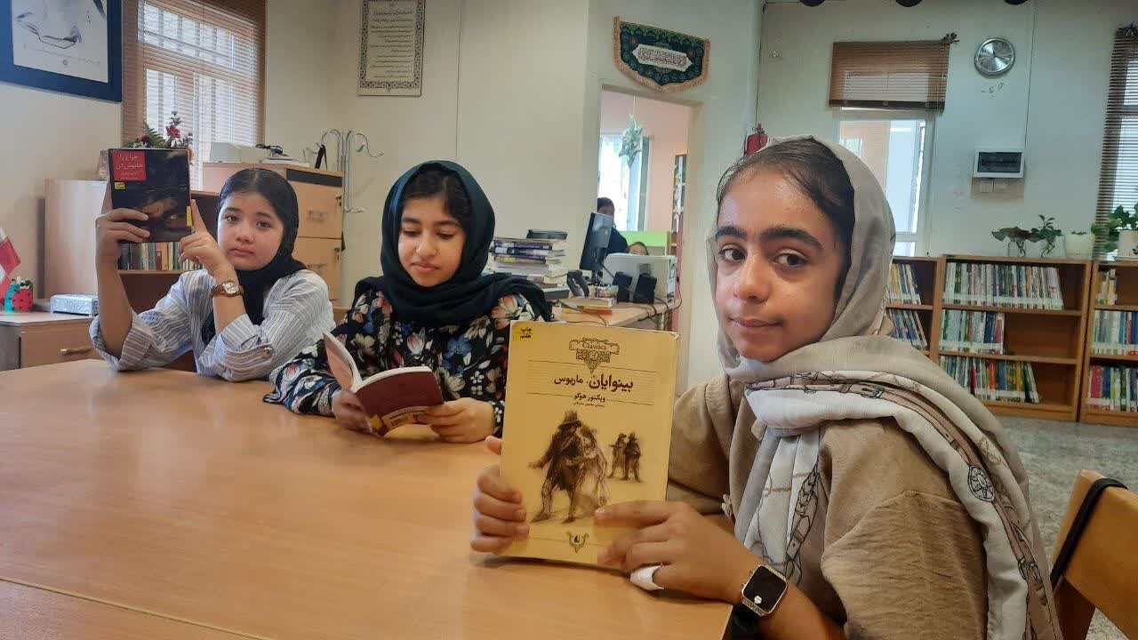 پاتوق گفت‌وگوی نوجوان در کتابخانه فردوسی شهرستان پیشوا