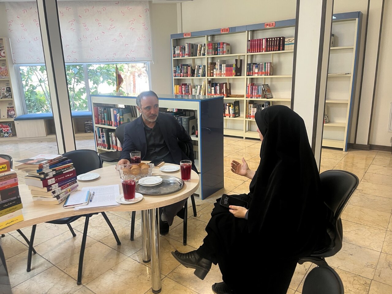بازدید سرزده سرپرست اداره‌کل کتابخانه‌های‌ عمومی استان تهران از کتابخانه‌های عمومی شرق پایتخت