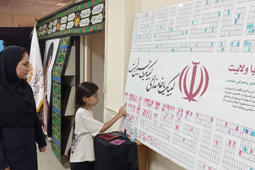 «حسینیه کتاب» مهران در روز ششم؛ تداوم روایت دانایی در مسیر دلدادگی حسینی