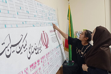 «حسینیه کتاب» مهران در روز ششم؛ تداوم روایت دانایی در مسیر دلدادگی حسینی