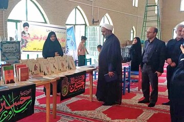 برپایی میز خدمت در مصلای نماز جمعه کلاله