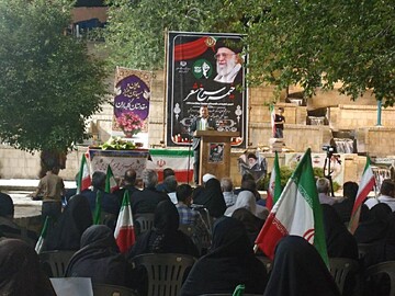 «خیمه سرخ شعر»؛ روایت ارادت به عاشورا و حماسه در قاب شعر و طبیعت مروست