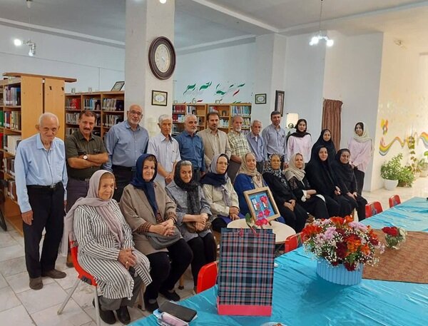 «پشت این پنجره‌ها» در شهرکرد نقد و رونمایی شد