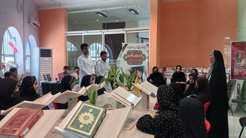 &nbsp;دومین نشست «پاتوق کتاب» در کتابخانه عمومی شهید بهشتی خاش