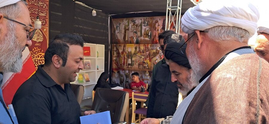 میزبانیِ موکب «کتاب حسینی» از نماینده ولی‌فقیه در پایانه مرزی تمرچین