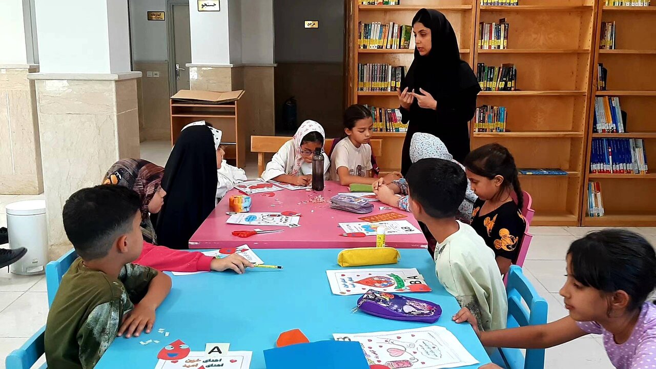 &nbsp;ویژه‌برنامه روز اهدای خون با محوریت آموزش در کتابخانه خیام