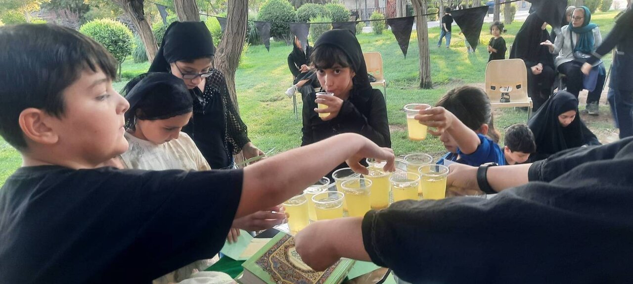 ویژه‌برنامه «هم‌قدم با اربعین» در کتابخانه عمومی کودک و نوجوان قاصدک برگزار شد