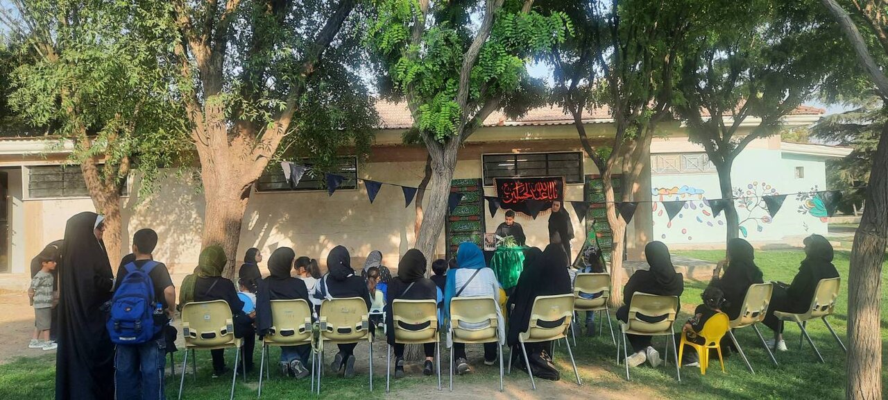 ویژه‌برنامه «هم‌قدم با اربعین» در کتابخانه عمومی کودک و نوجوان قاصدک برگزار شد