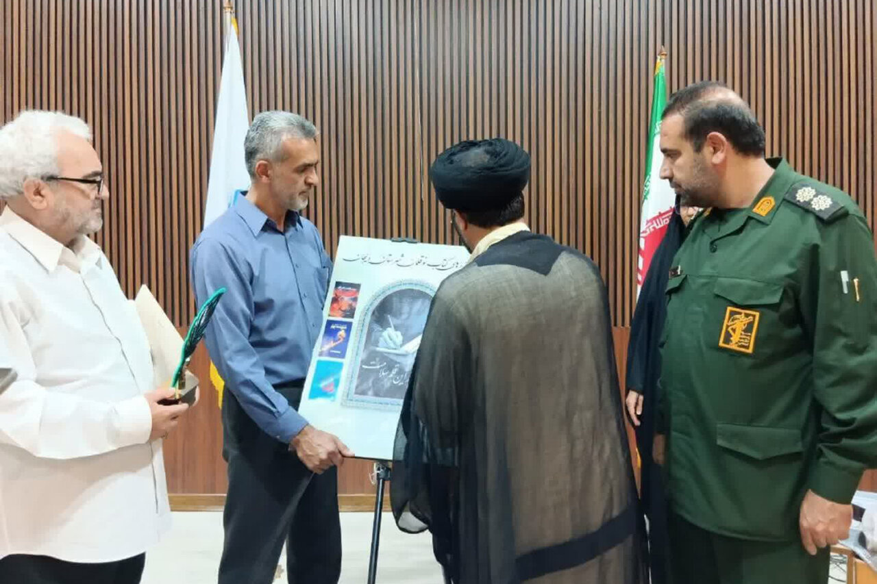 رویداد فرهنگی «سر این قلم سلامت» در شهرستان دلیجان برگزار شد