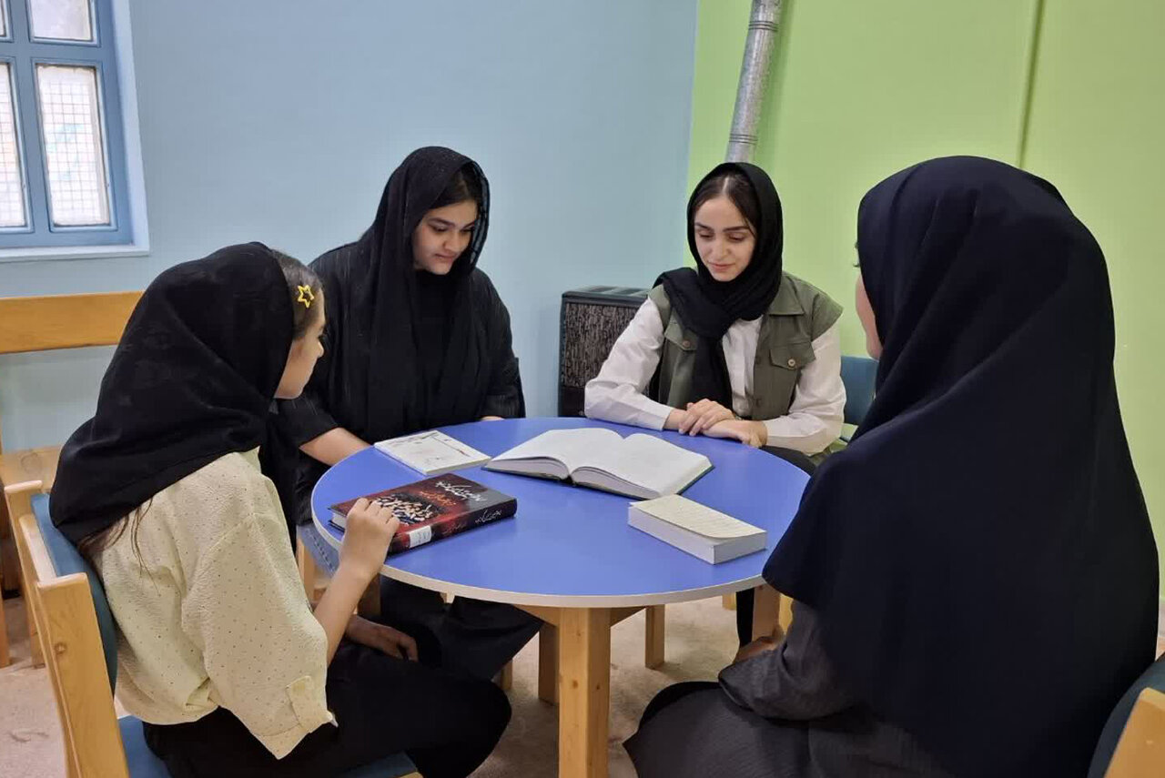 تداوم برنامه‌های فرهنگی و آموزشی در کتابخانه‌های عمومی استان مرکزی