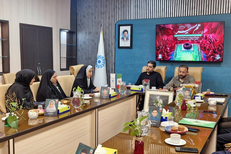 شاعران بوشهری در «هم‌مسیر» از رهبر شهید انقلاب و اربعین گفتند
