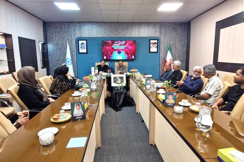 شاعران بوشهری در «هم‌مسیر» از رهبر شهید انقلاب و اربعین گفتند
