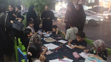 هم‌قدم با زائران در مسیر اربعین؛ کتابخانه سیار کارون، ایستگاه کتاب و فرهنگ در موکب اربعین خرمشهر شد