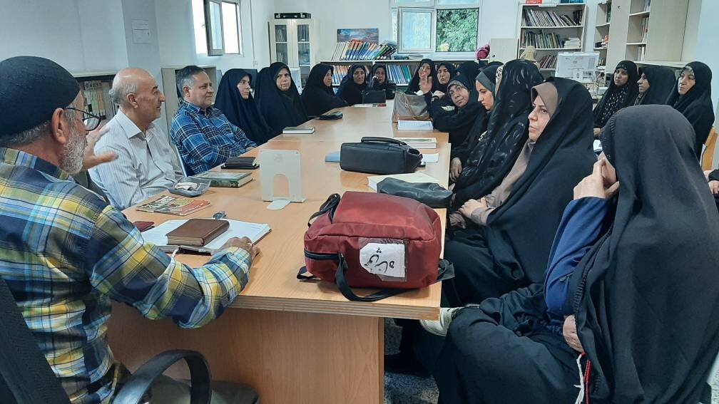 برگزاری محفل هفتگی قرآن و عترت در کتابخانه مرکزی بجنورد