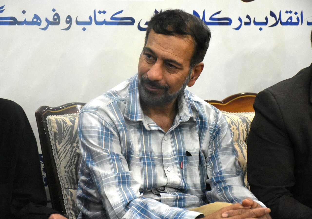 روایت‌های ناگفته از سلوک «رهبر شهید» در بزم واژه‌های شیراز؛ از خاطرات ادیبان تا شوق نوقلمان