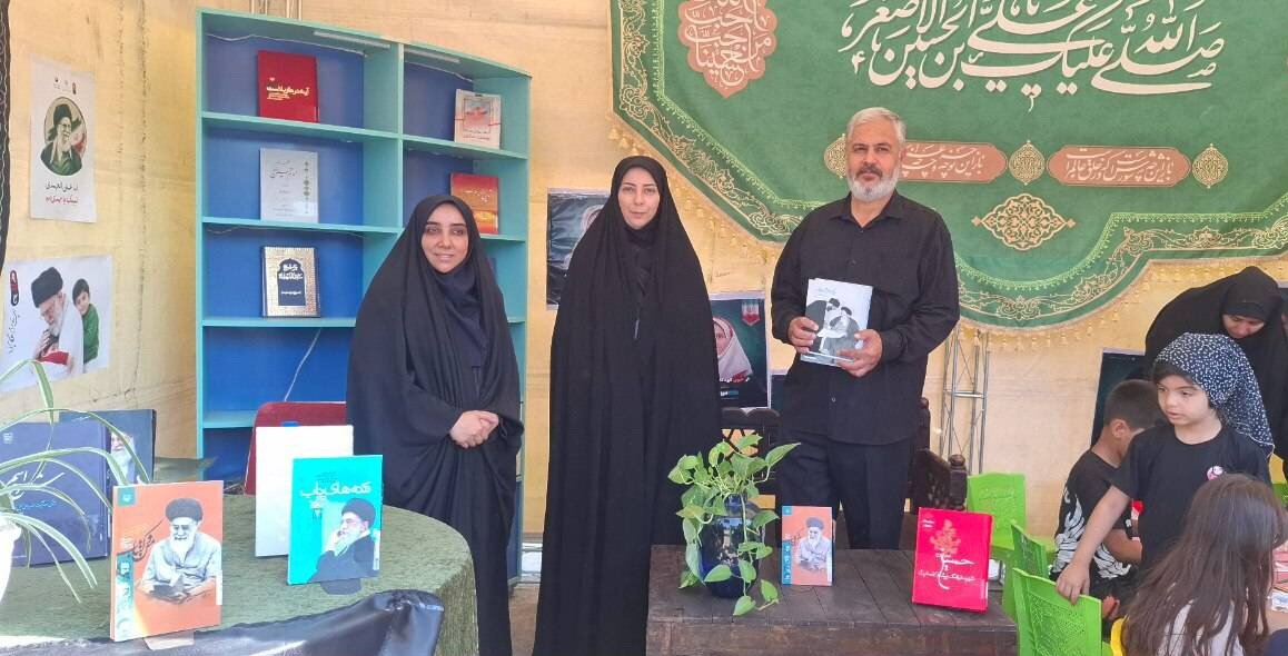 موکب فرهنگی اداره کتابخانه‌های ملارد در مسیر پیاده‌روی جاماندگان اربعین در صفادشت