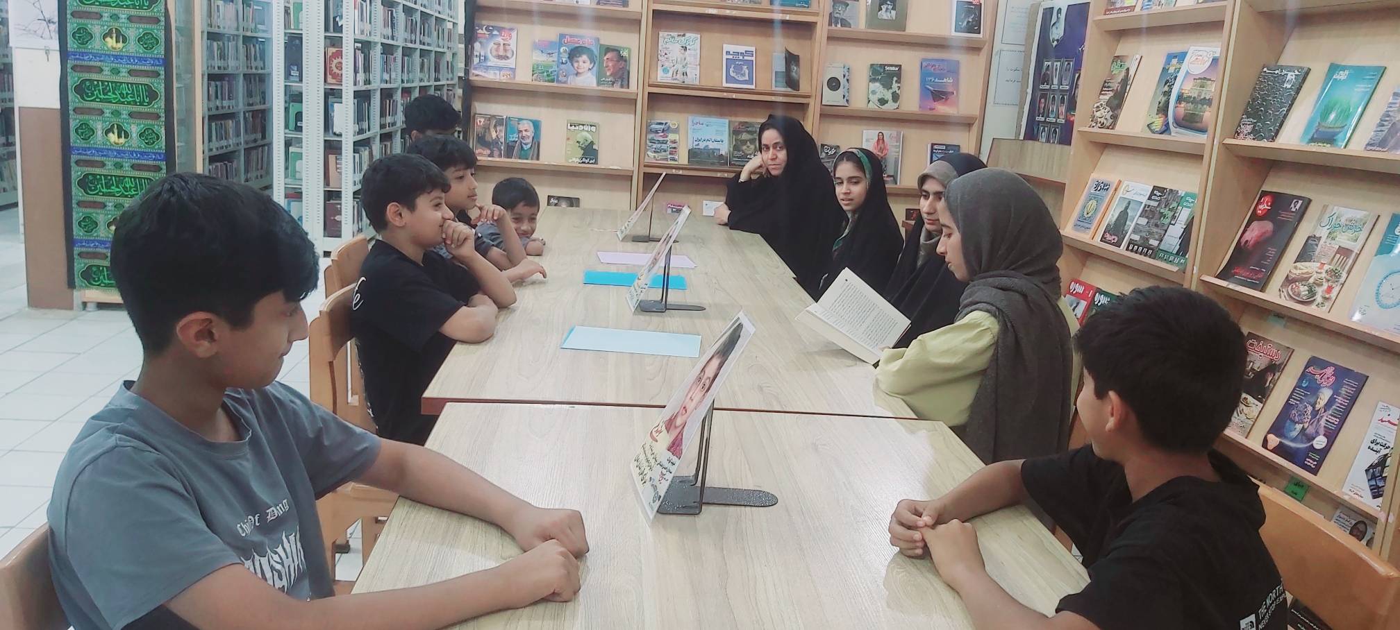 «تا میناب»؛ کتابخانه‌های هرمزگان با کتاب، هنر و قصه، یاد دانش‌آموزان شهید «شجره طیبه» را زنده نگه داشتند