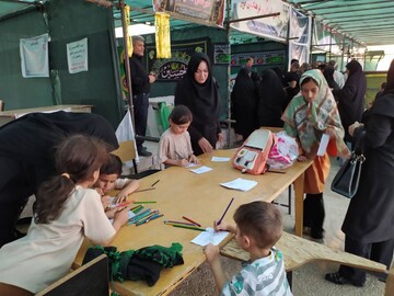 ترویج فرهنگ عاشورایی در مسیر اربعین و موکب مرکزی دهلران