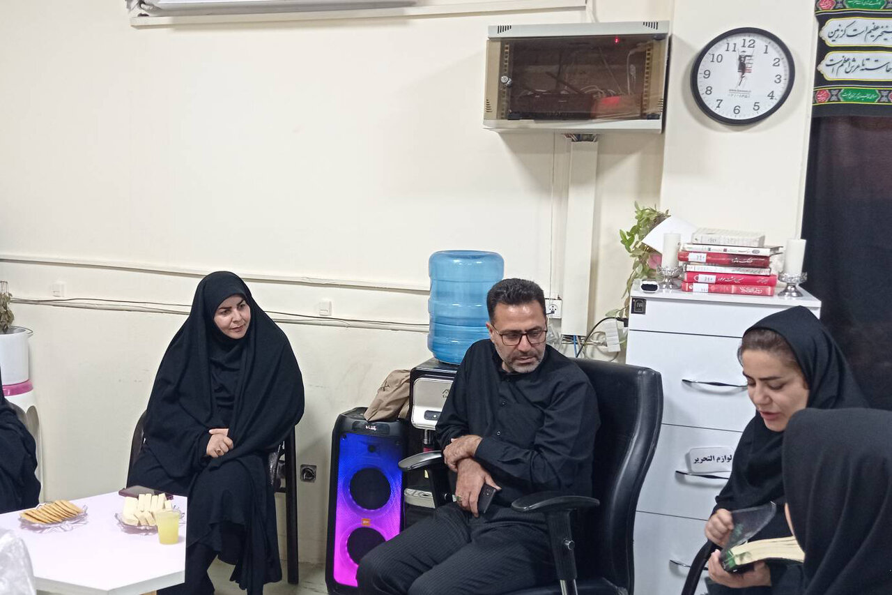 «حسینیه کتاب» میزبان مدیرکل کانون پرورش فکری کودکان و نوجوانان استان ایلام شد