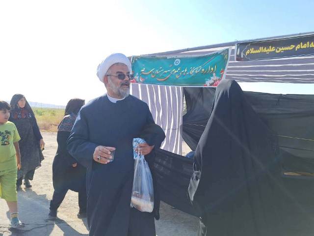 موکب فرهنگی کتابخانه‌های عمومی در شهرستان سرخه برپا شد