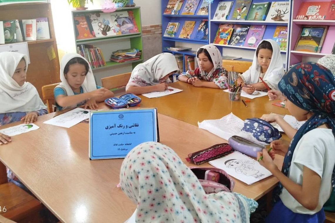 برنامههای متنوع فرهنگی اربعین در کتابخانه حکمت روستای دهنه برگزار شد