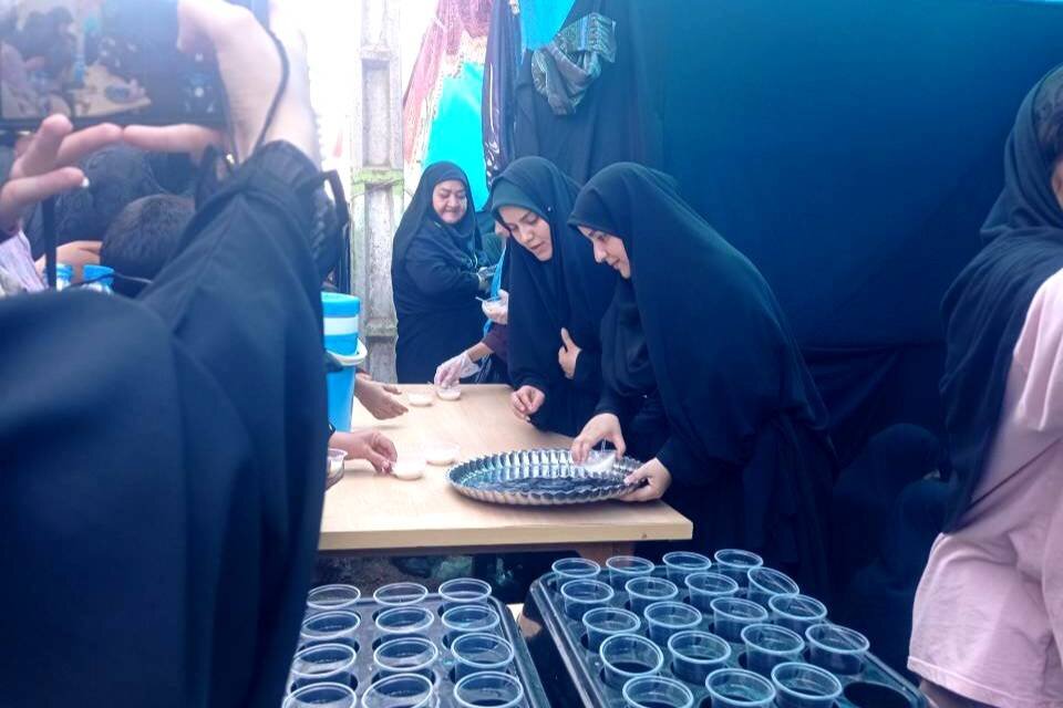 برپایی موکب فرهنگی اداره کتابخانه‌های عمومی شهرستان کلاله در جوار امامزاده عبدالله(ع)