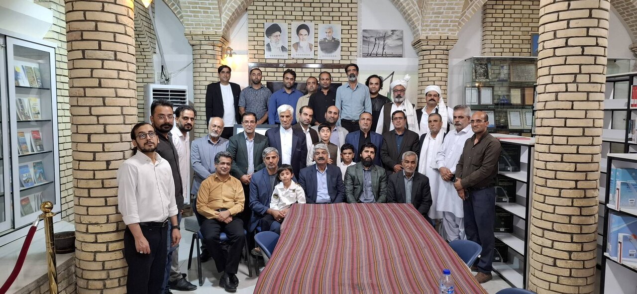 کتابخانه عمومی استاد ایرج افشار سیستانی میزبان «طایفه قروتخوار»