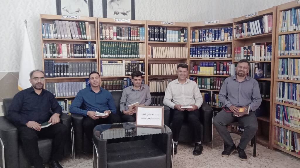 از «محافل عاشورایی» تا «کارگاه‌های آموزشی»؛ تداوم شورِ کتابخوانی در کتابخانه‌های عمومی لرستان