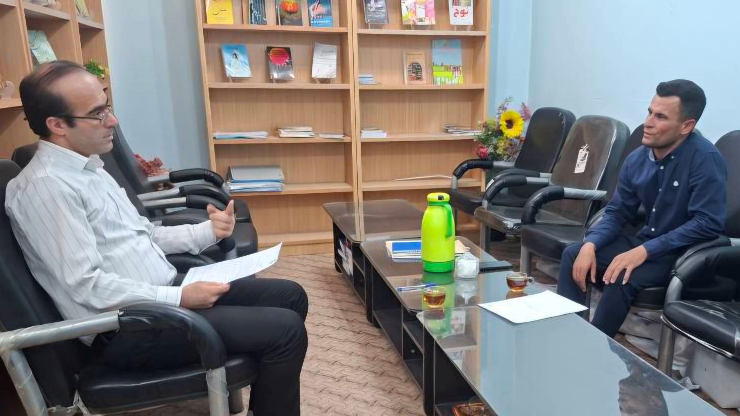 برگزاری جلسات تخصصی پایش شاخصهای عملکردی کتابداران در شهرستان گتوند
