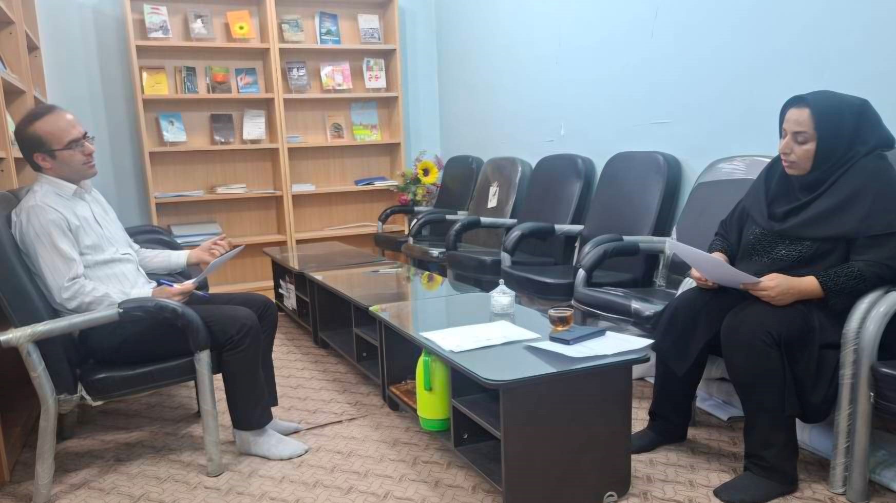 برگزاری جلسات تخصصی پایش شاخص‌های عملکردی کتابداران در شهرستان گتوند