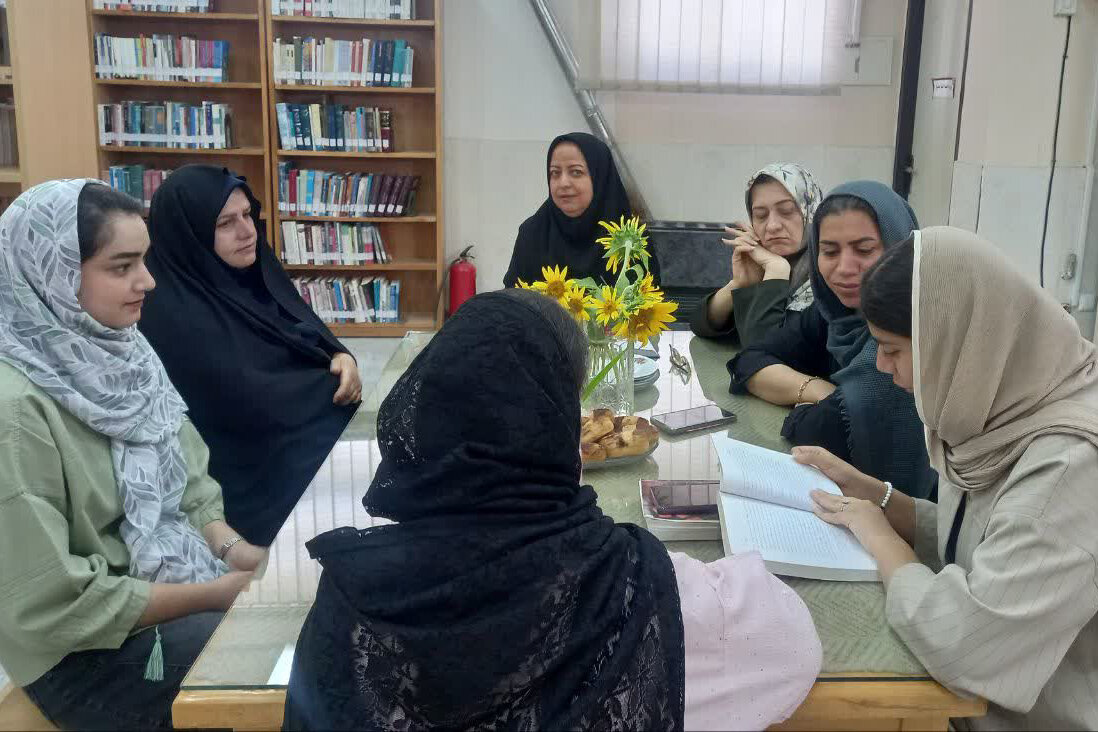 تابستانی پرنشاط در کتابخانه امام خمینی (ره) کرهرود شهر اراک