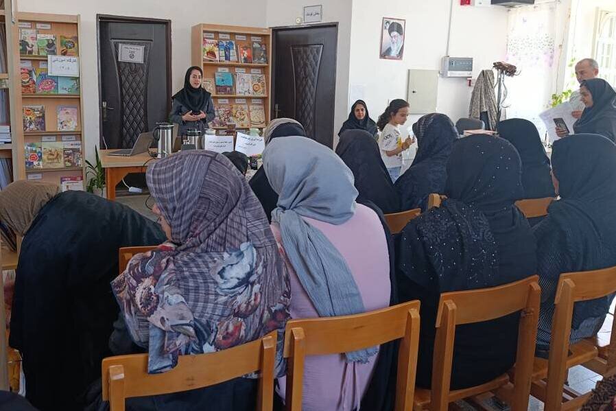 کارگاه تخصصی «تغذیه سالم و تمرکز ذهنی» در کتابخانه عمومی نیکتا قوامی برگزار شد